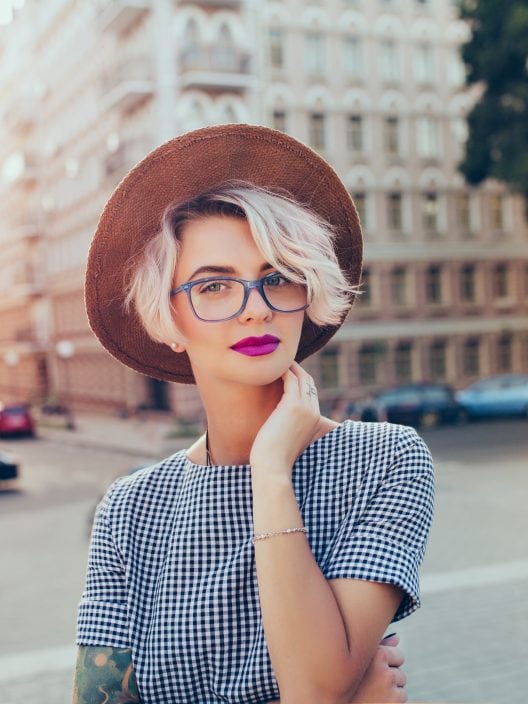 Come tagliare i capelli se porti gli occhiali