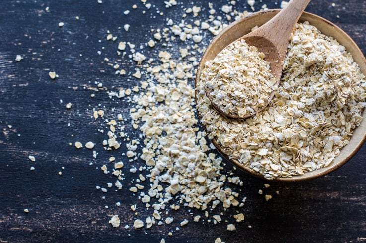 Detergente con la farina d'avena