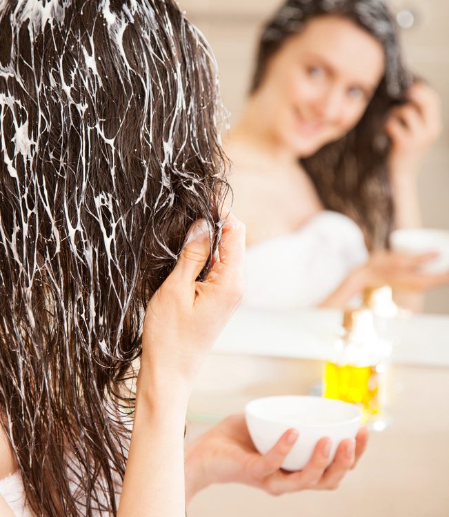 Luminosità ai capelli in modo naturale