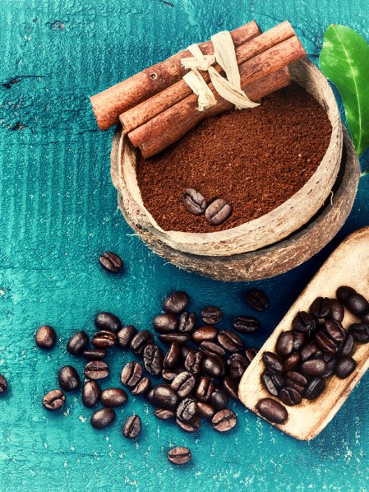 Tutti i benefici del caffè per pelle, corpo e capelli