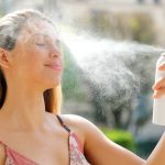 Acqua termale spray: una “pioggia” leggera e rinfrescante sul viso