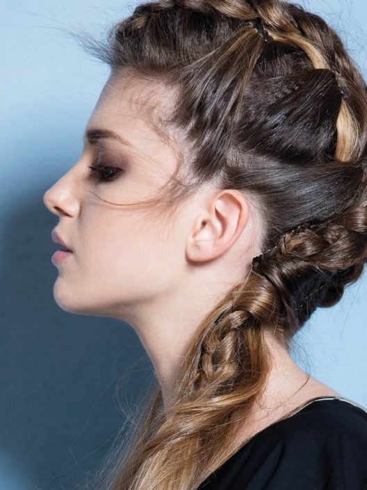 Le acconciature per essere super cool se hai i capelli lunghi