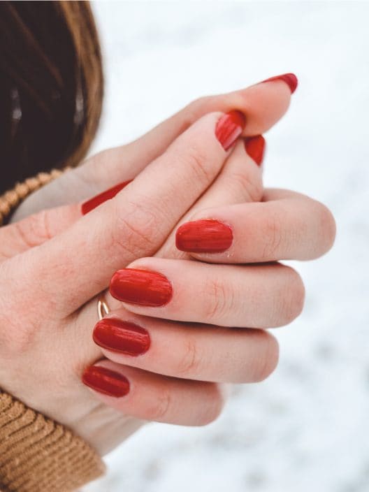 5 coccole per le tue mani che le renderanno più idratate d’inverno