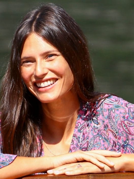 Bianca Balti e il no make up che ispira tutte: i beauty look di una bellezza tutta naturale