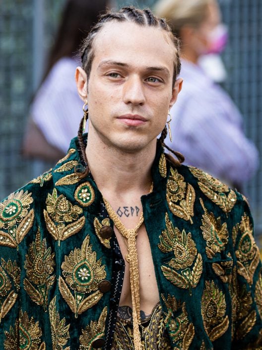 Il mullet di Irama è la tendenza genderless e anni Ottanta che adoreremo quest’anno