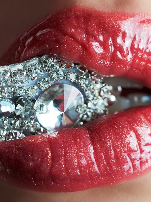 Diamond lips: il trend beauty di TikTok per creare un make-up labbra luminosissimo