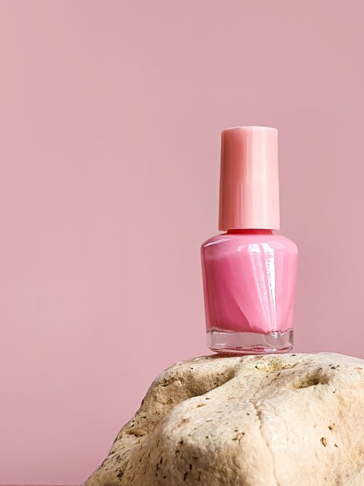 Unghie rosa nude: la manicure per eccellenza che non ti stancherà mai