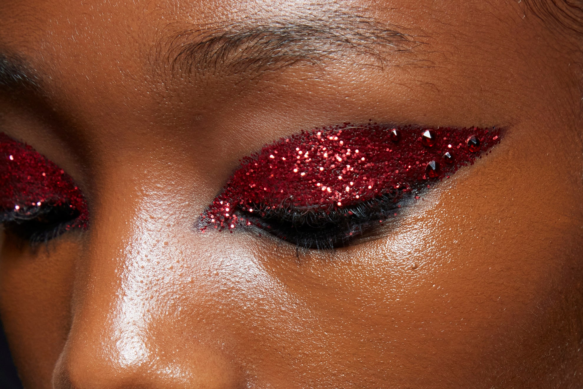 Xmas Makeup 2023: come truccarsi a Natale 