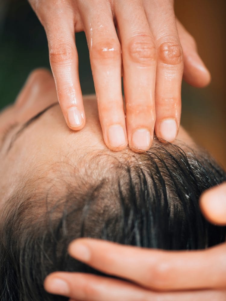 Come lavare i capelli nel modo corretto