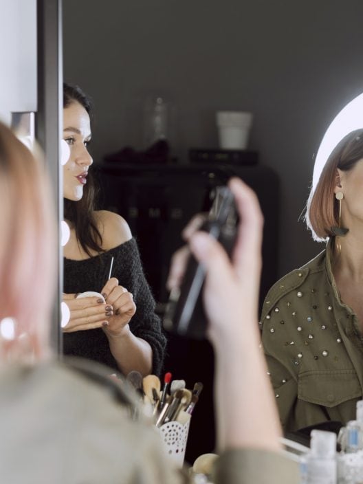 Specchio trucco con luci: i migliori per la tua make-up station