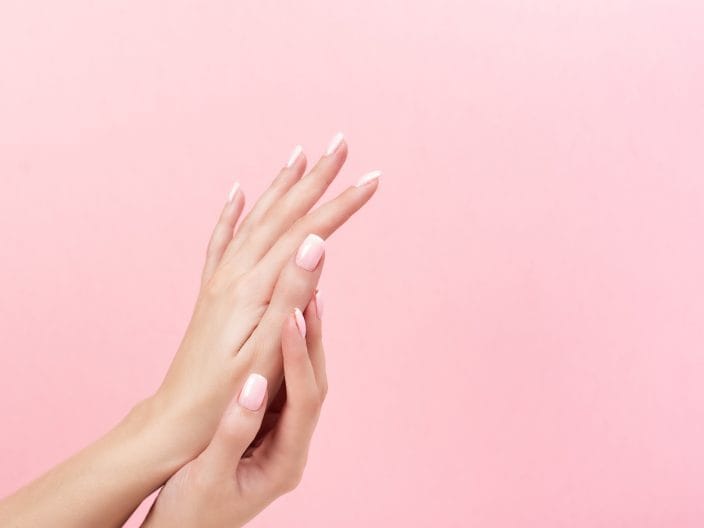 Fombré Nails tra French Manicure e unghie Ombré