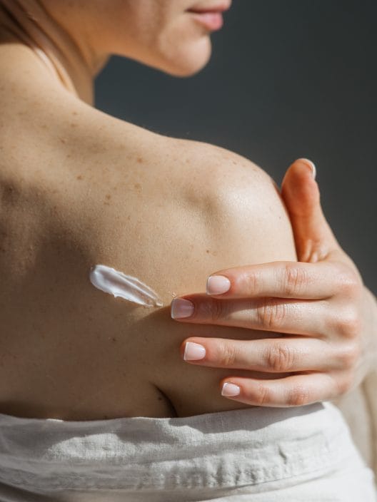 Le migliori creme corpo profumate per lasciare la scia anche attraverso i vestiti 