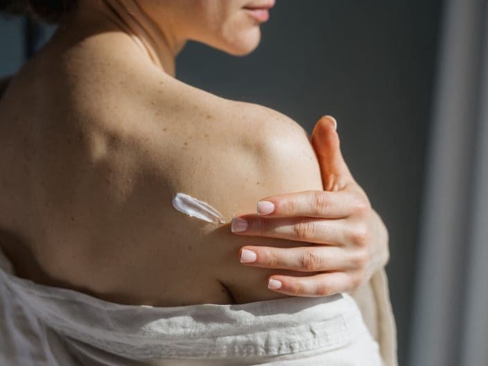 Le migliori creme corpo profumate per lasciare la scia anche attraverso i vestiti